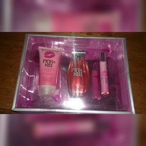 Pink Kiss Nicki Minaj Perfume Gift Set